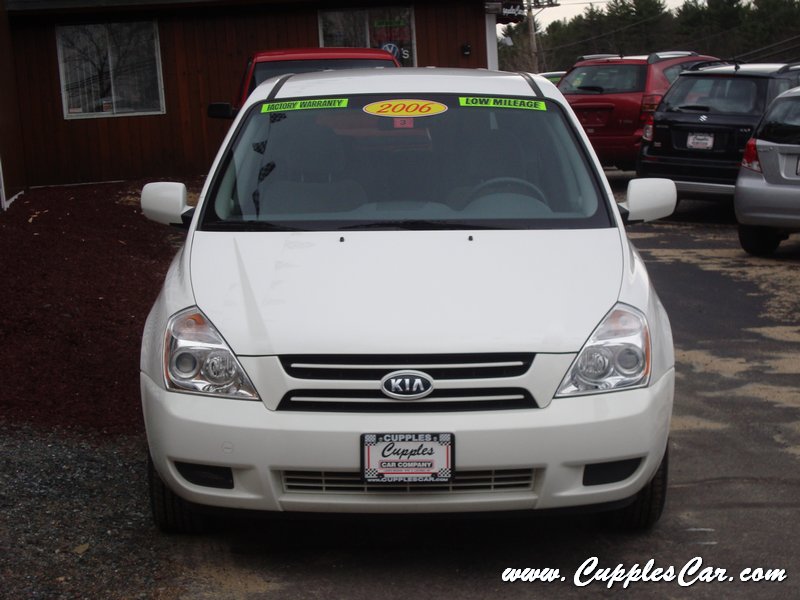 2006 Kia Sedona LX LWB for sale in Laconia, NH Cupples Car Co. Used